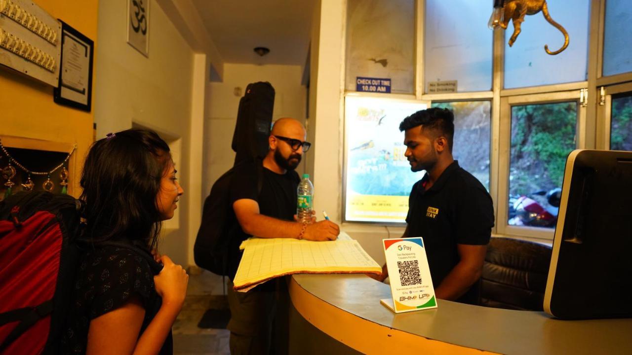 Bunkstay Coworking Hostel & Glamping Rishīkesh Dış mekan fotoğraf