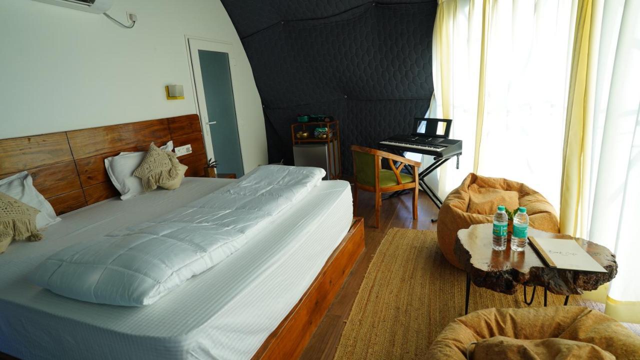 Bunkstay Coworking Hostel & Glamping Rishīkesh Dış mekan fotoğraf