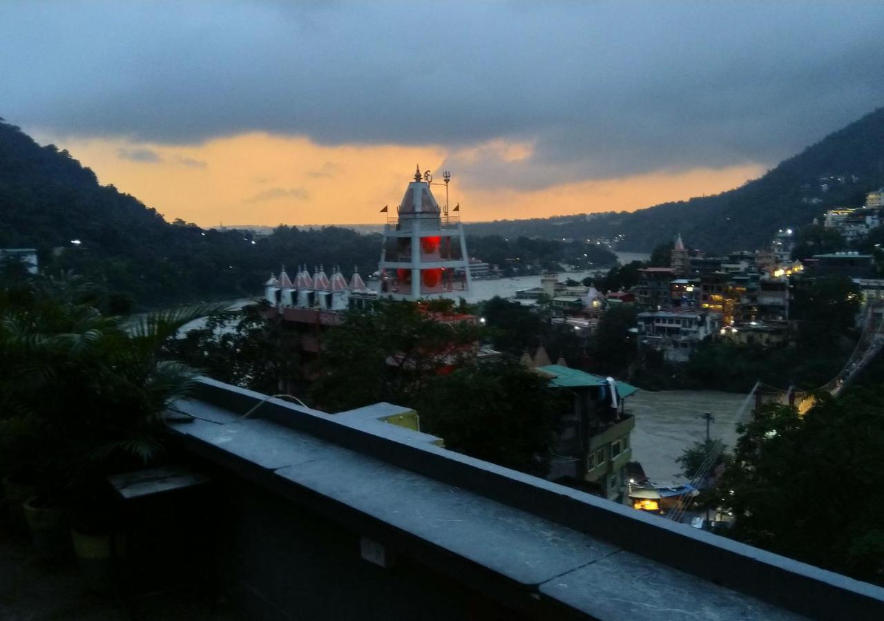 Bunkstay Coworking Hostel & Glamping Rishīkesh Dış mekan fotoğraf