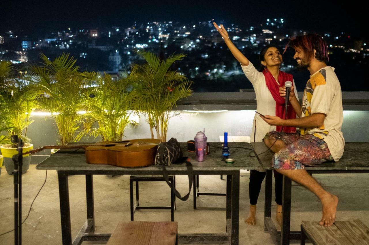 Bunkstay Coworking Hostel & Glamping Rishīkesh Dış mekan fotoğraf
